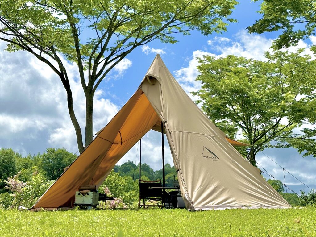 テンマクデザイン サーカス TC DX+ サンド 2人用 ワンポールテント スカート付き ソロ デュオ キャンプ ロープ ペグ 収納ケース付  フルクローズ Amazon | テンマクデザイン サーカス STDX+ 2人 ワンポールテント スカート付き フルクローズ ソロ デュオ ファミリー  ...