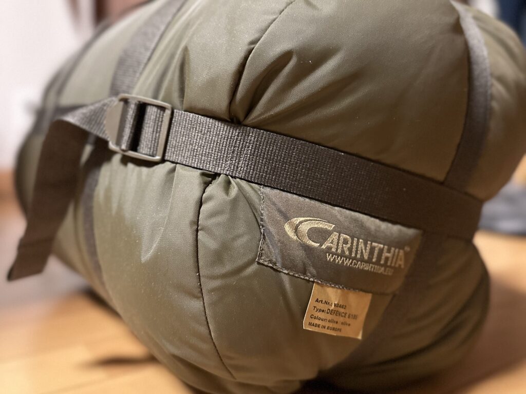 限定製作Carinthia（カリンシア） Defence 1 Top シュラフ マミー型寝袋中古品 マミー型シュラフ